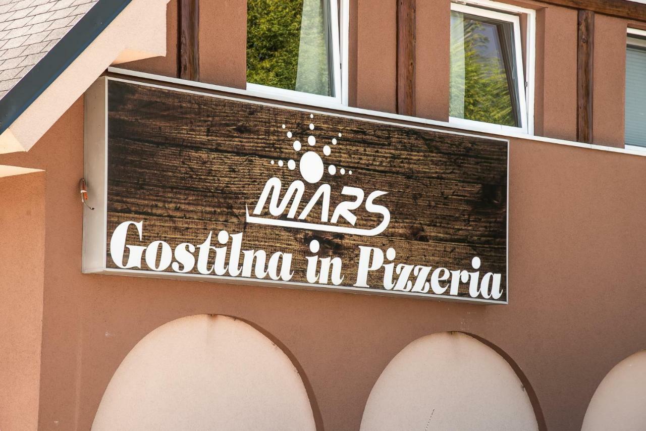 Guesthouse Mars Ig Kültér fotó