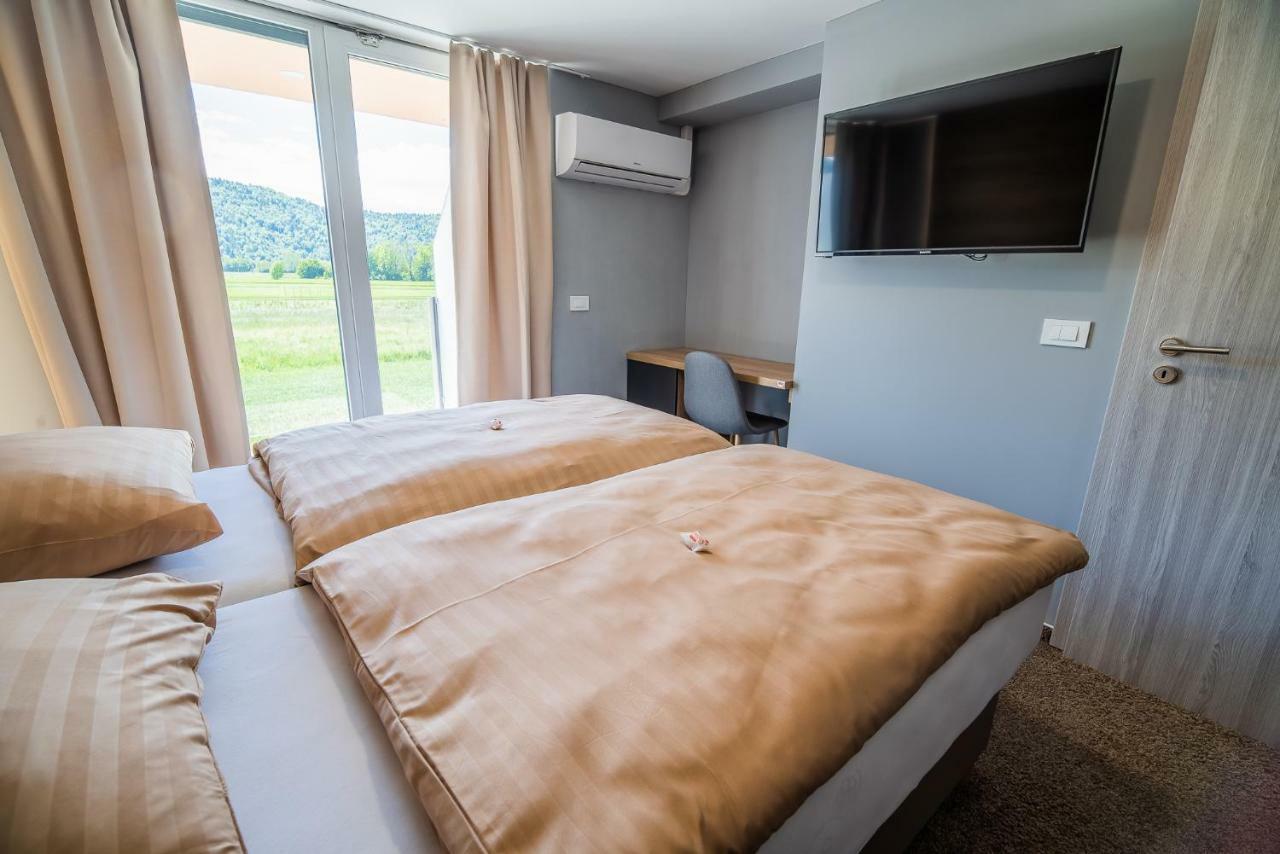 Guesthouse Mars Ig Kültér fotó